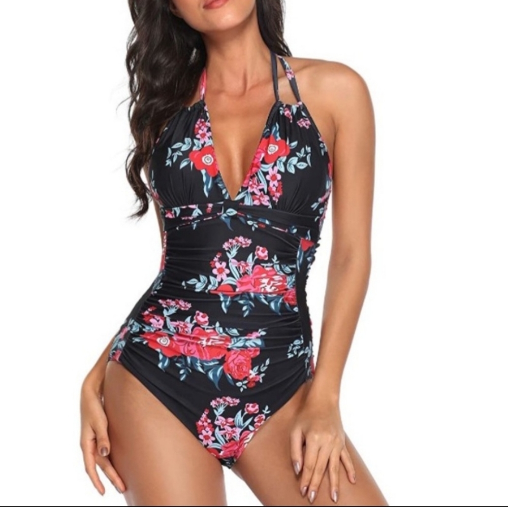 I2CRAZY One piece floral halter swimsuit